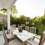 Nicole's Garden Villa *