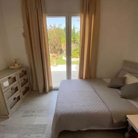 וילה Nicole's Garden