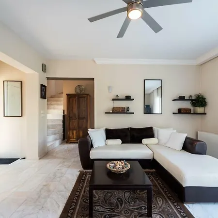 Vila Nicole's Garden Kallithéa